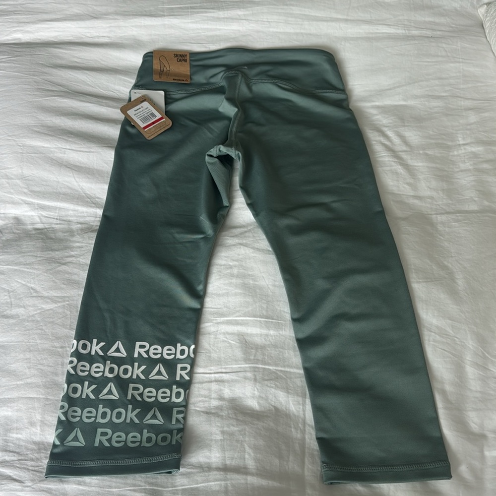 Skinny Capri - Reebok - Picture 5 of 5